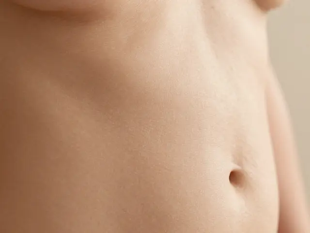 Proč funguje anticelulitidní masáž a proč je tak oblíbená